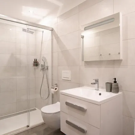 Aparthotel The Dante Praag